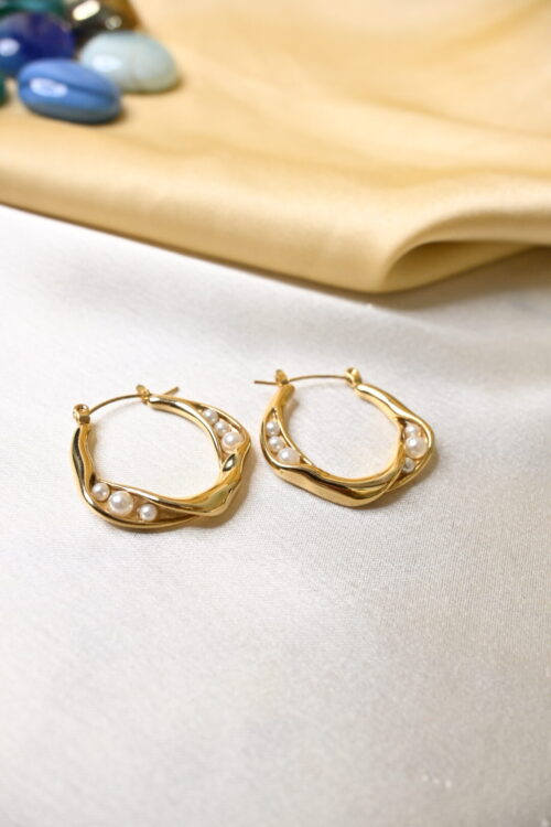 Regular Pearl Hoops