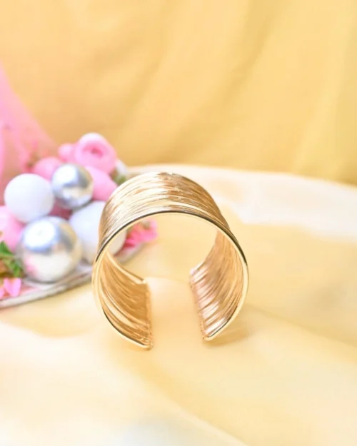 Auric Embrace Bracelet - Image 2