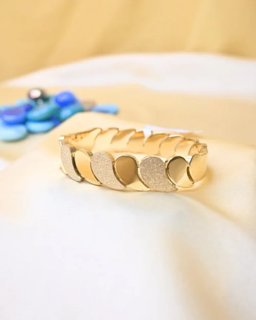 Ouro Loop Bracelet - Image 2