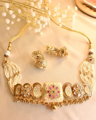 Kesarkalika Choker
