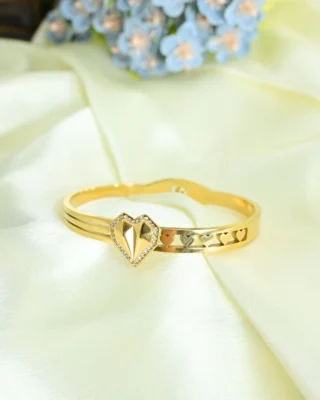 Sleek Heart Bracelet